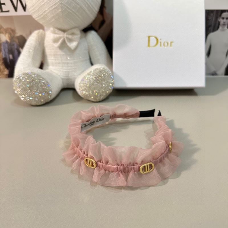 CHRISTIAN DIOR